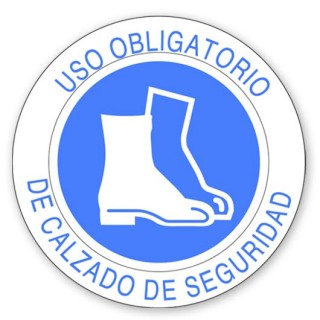 USO OBLIGATORIO DE CALZADO DE SEGURIDAD